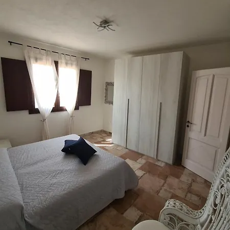 Nyaraló Giolet's House