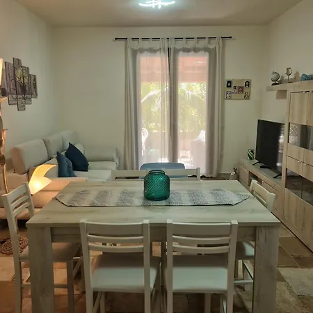 Nyaraló Giolet's House